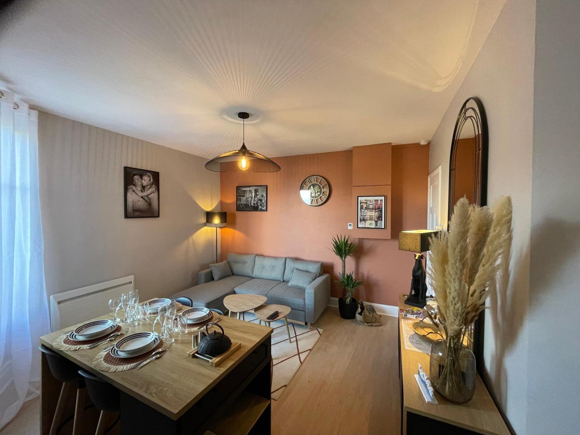 شقة Le Treize Au Coeur Du Bouchon تروي المظهر الخارجي الصورة